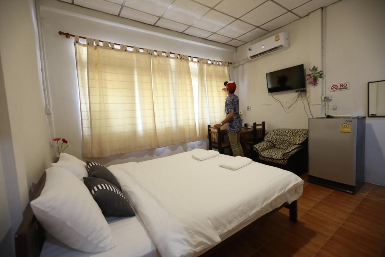 Banana Hostel Donmuang Bangkok Zewnętrze zdjęcie