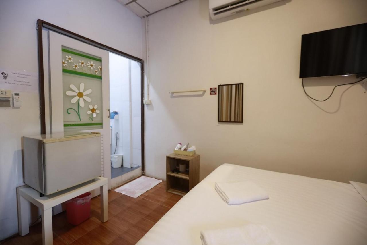 Banana Hostel Donmuang Bangkok Zewnętrze zdjęcie