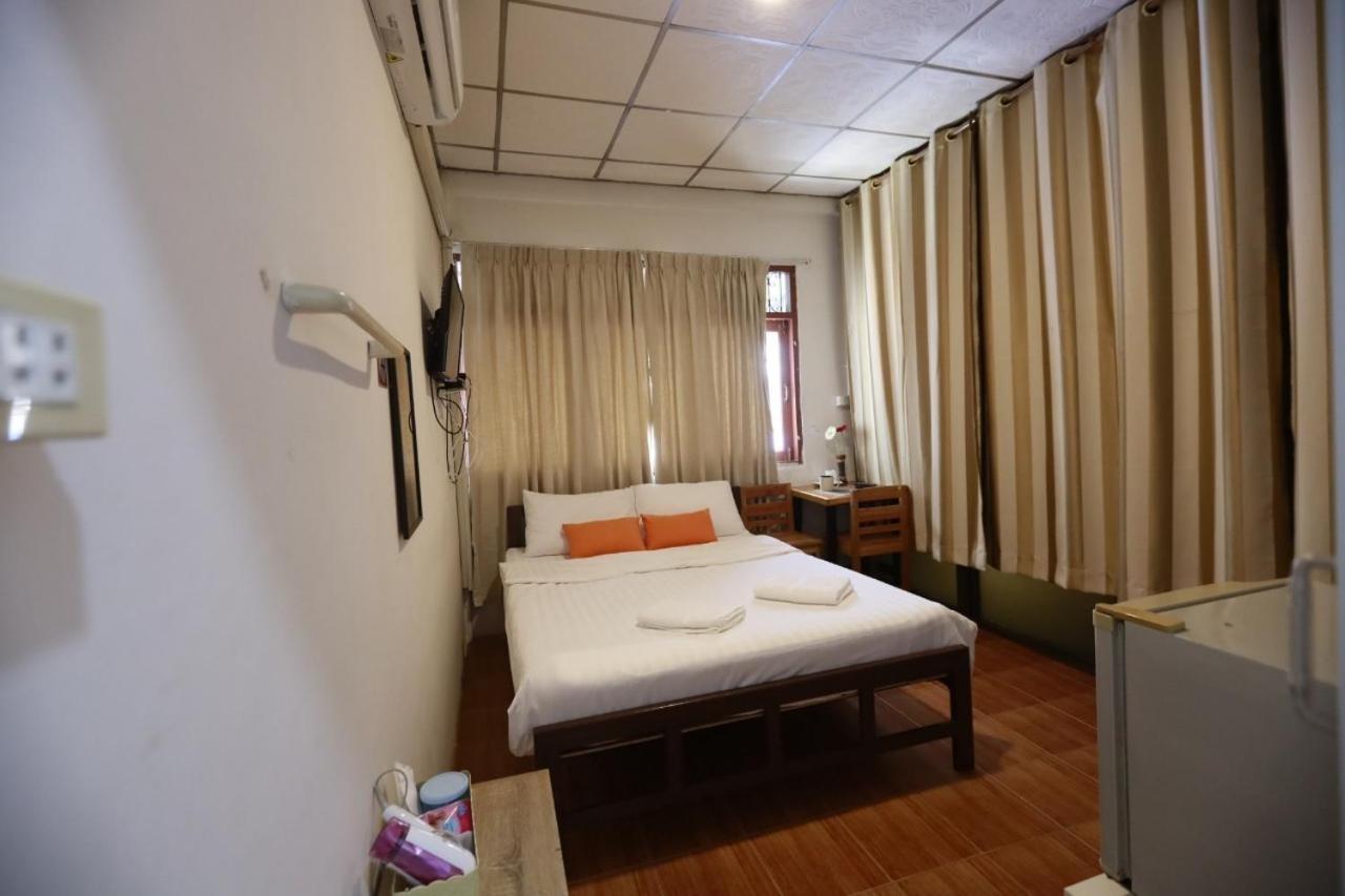 Banana Hostel Donmuang Bangkok Zewnętrze zdjęcie