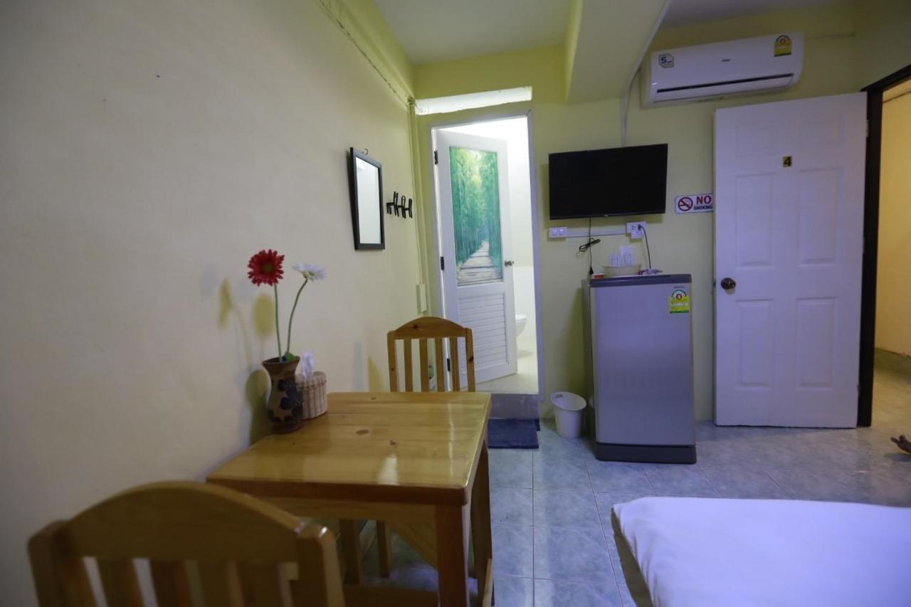 Banana Hostel Donmuang Bangkok Zewnętrze zdjęcie